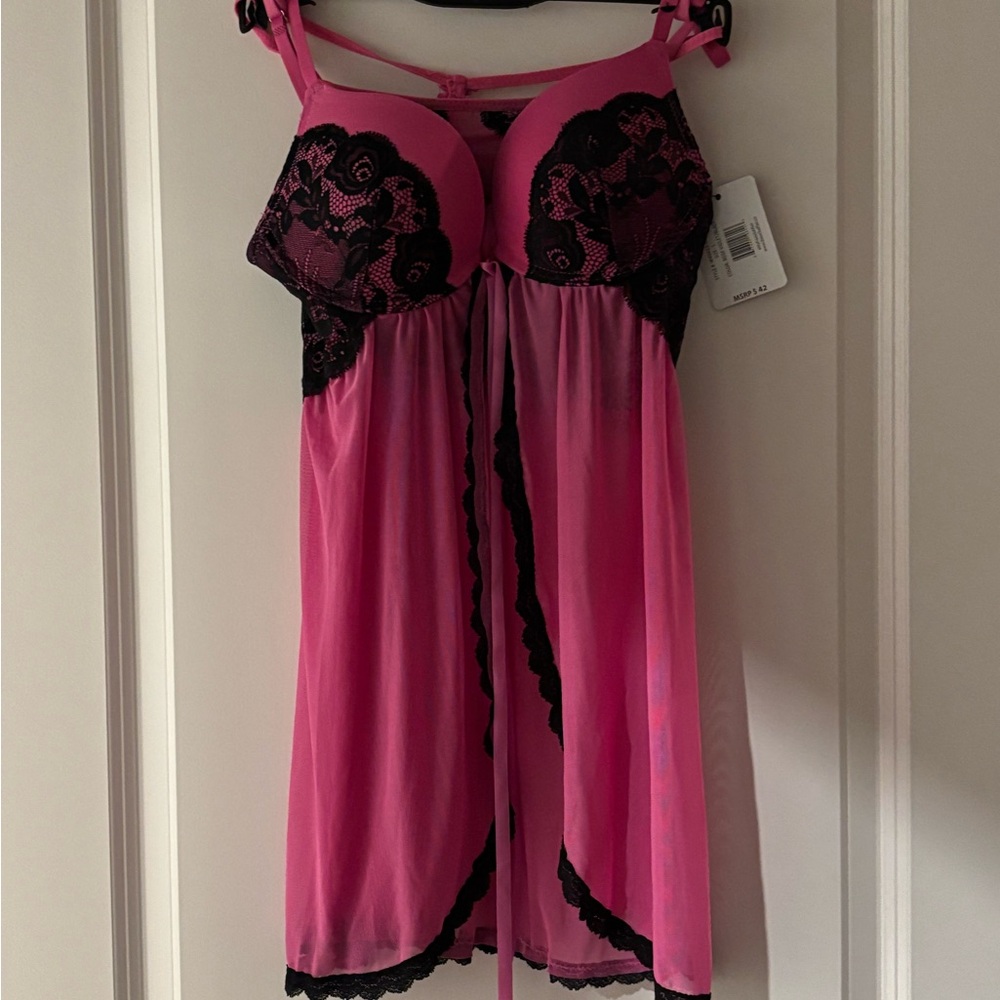 Elegant Pink and Black Lace Chemise